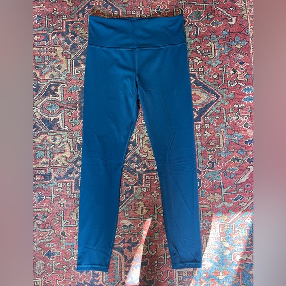 Athleta ultra high rise elation 7/8 tight - Picture 3 of 3